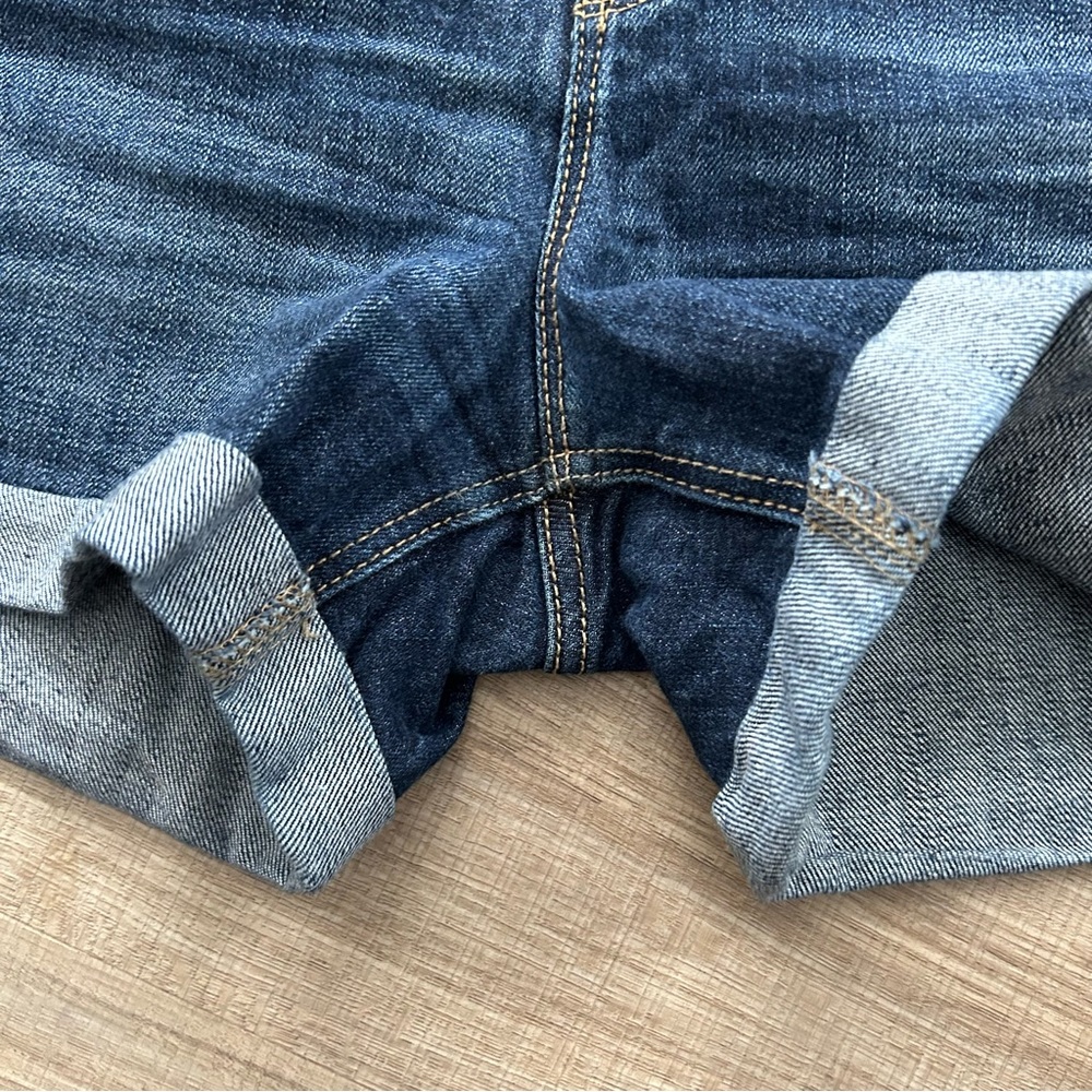 Old Navy High Rise Distressed Jean Shorts - Picture 6 of 8